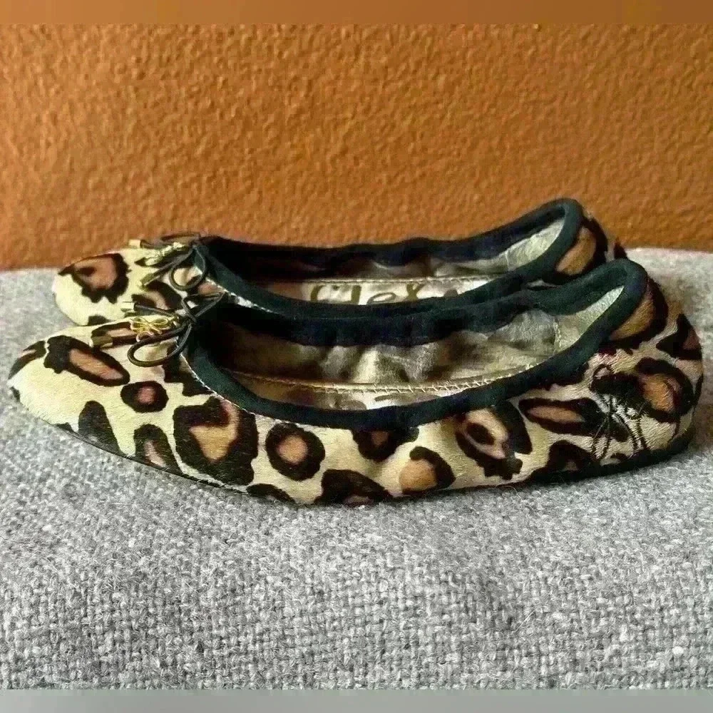 Sam Edelman Felicia Leopard Print Calf Hair Ballet Flat Shoes Size 4.5 EUC!